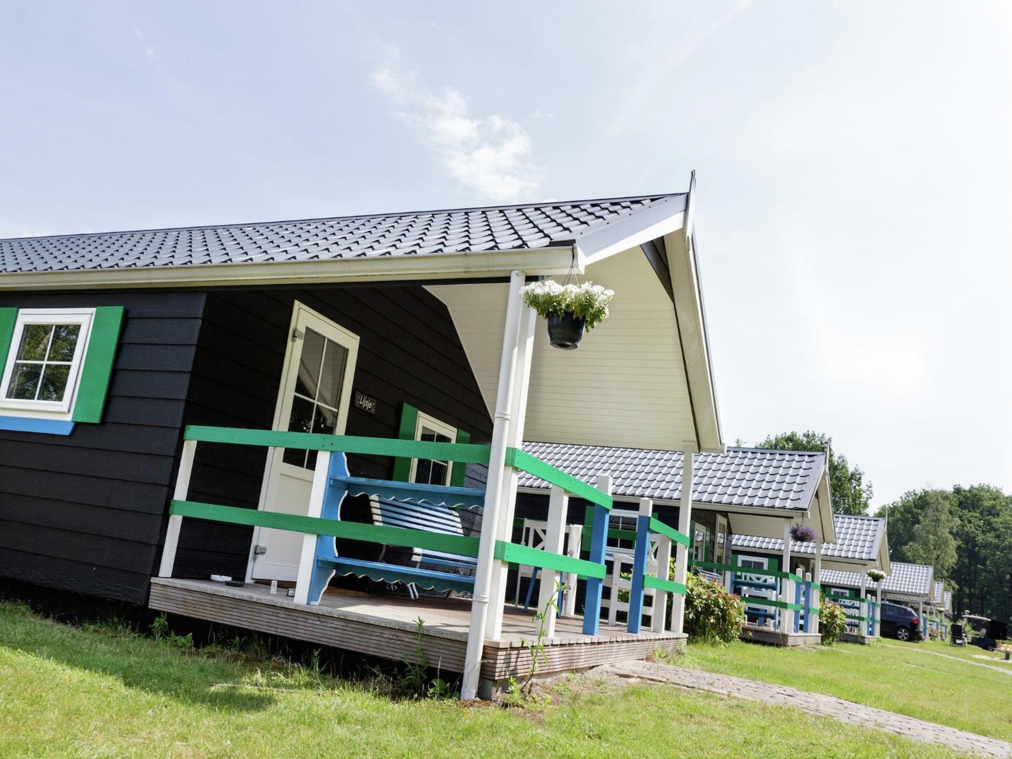 Chalet With Dishwasher, In Natural Environment IJhorst Exterior photo